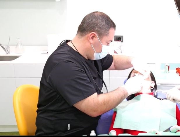 dentist-dental-clinic-2